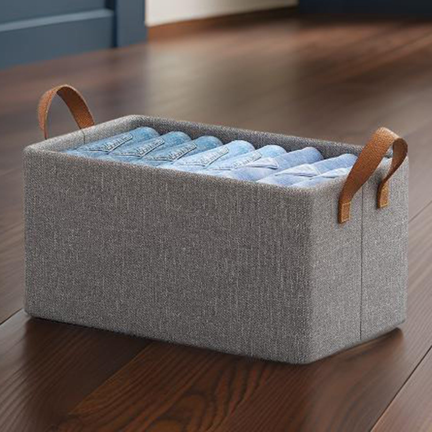 STORAGE BOX WITH HANDLES